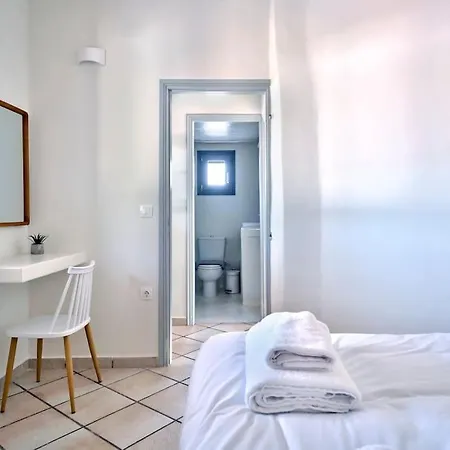 Iris House Isterni (Paros)